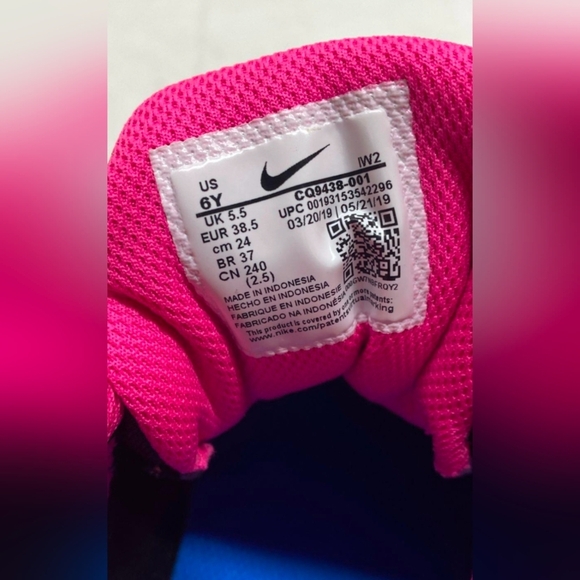 Nike Unisex Kids’ Team Hustle Quick 2 (GS) Basketball Shoes Size 6Y NWOT $99 - Picture 8 of 9